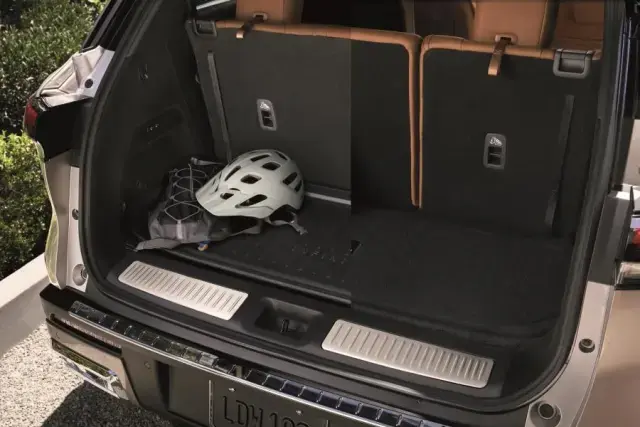 2024-2026 INFINITI QX60 Reversible Cargo Area Protector T99C36SA0B