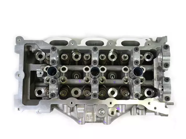 Cylinder Head, Right Side