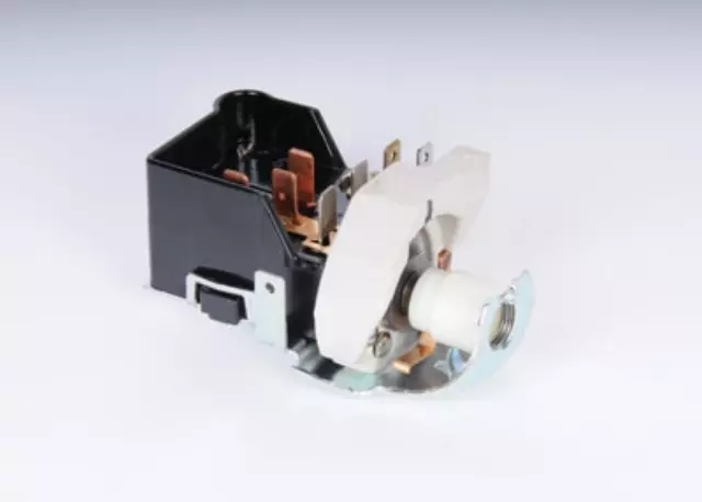 Headlamp Switch - GM (1995226)