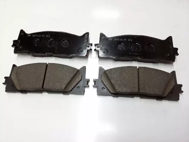 2016-2018 Lexus - Disc Brake Pad Set Front