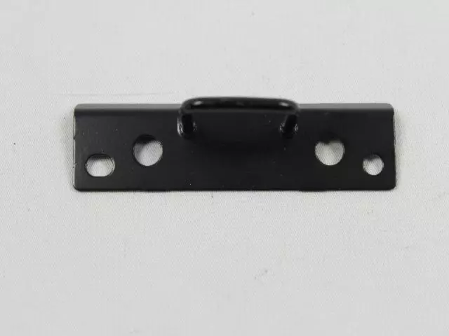 GLOVE BOX DOOR LATCH - STRIKER 68050731AA