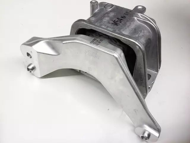 2005-2014 Volkswagen - Mount