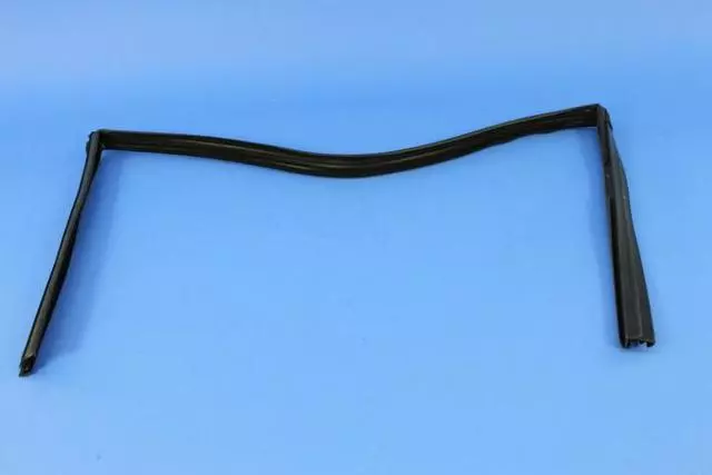 Front Door Glass Run, Right