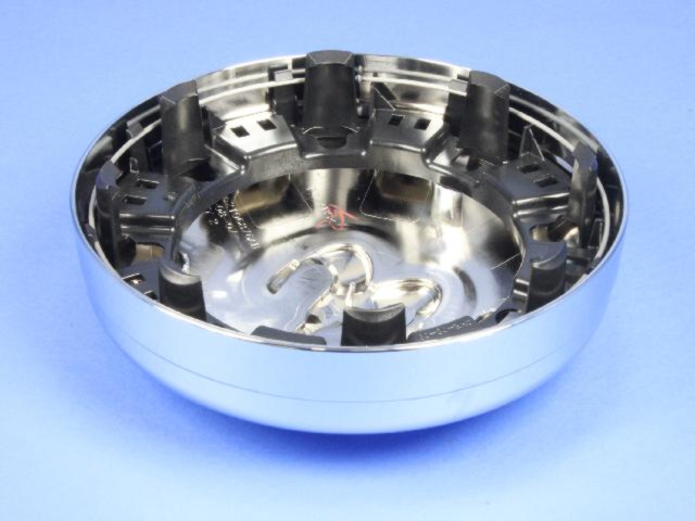 Mopar Chrome Rear Wheel Center Hub Cap 2018 Ram 3500 Dually 52106877AD OEM Mopar Chrome Rear Wheel Center Hub Cap 2018 Ram 3500 Dually 52106877AD OEM
