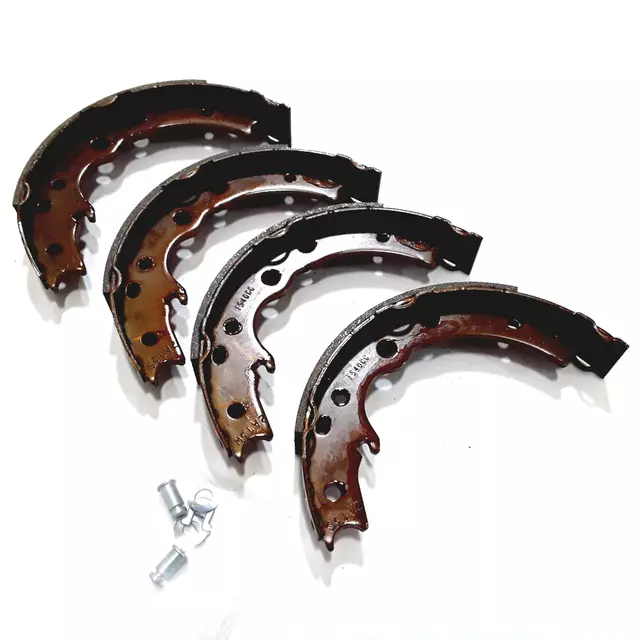 thumbnail image 2 of Mercedes-Benz W124 Parking Brake Shoe Replacement | 1986-1995 E-Class 2 of 14