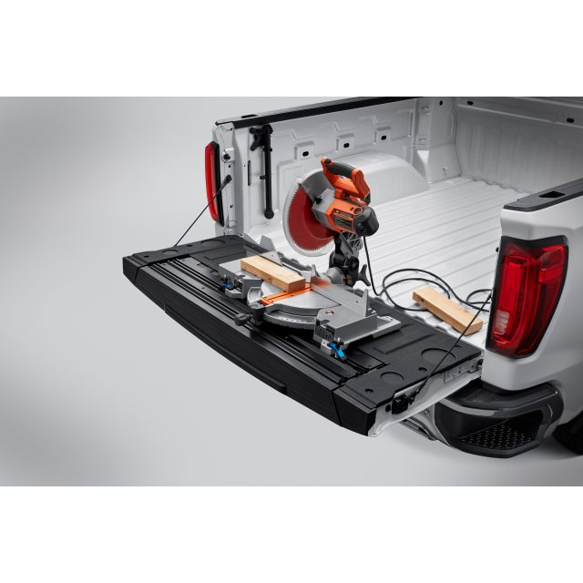 20192020 GM Bed Tailgate Liner W/Fastening Channel 84166958