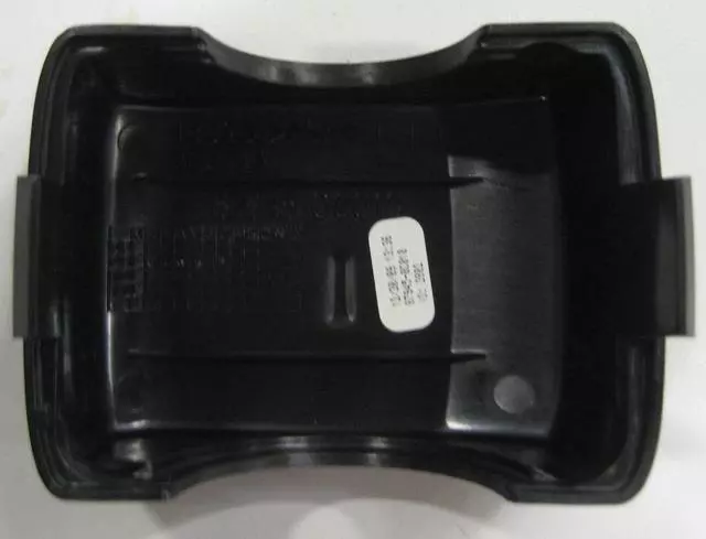2010-2013 Toyota Tundra - Outer Cover Left