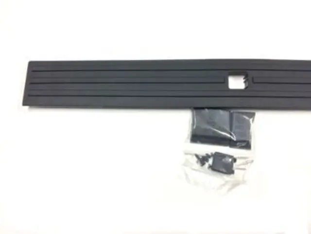 FLOW FL-39 フルカーボンL 激レア品 予備部品付 予備ストラップは新品 fl3z9940602b - Ford Upper Molding | Levittown Ford Parts