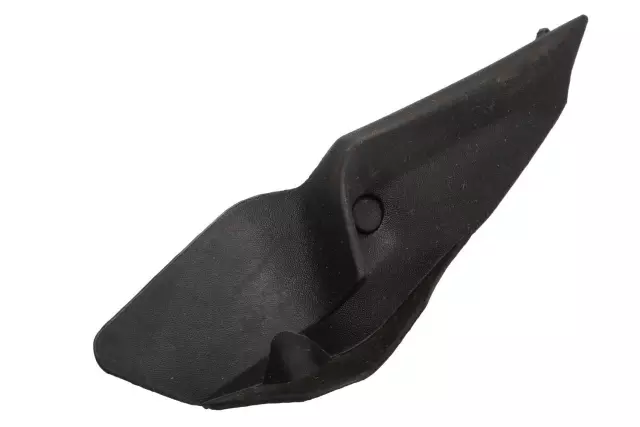 Passenger Side Air Inlet Grille Panel Side Seal