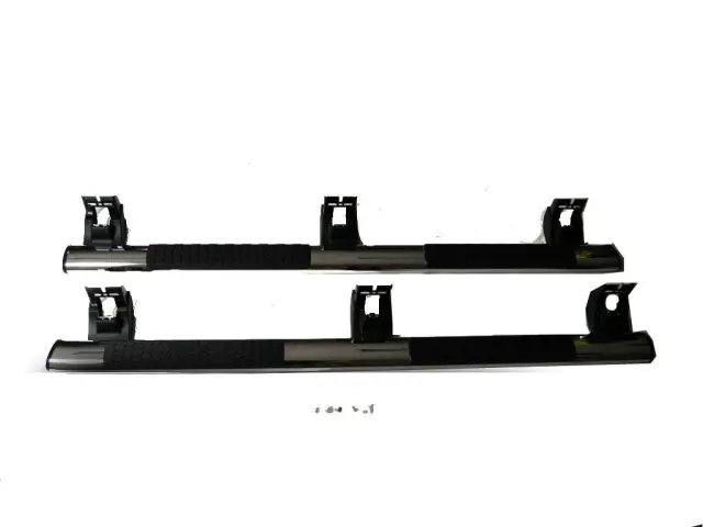 82213591AE - Chrome Tubular Side Steps | Mopar Genuine Parts
