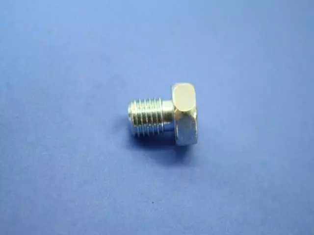 TRANSMISSION CASE - PLUG  83503749