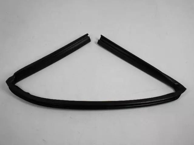 Rear Door Flush Glass Weatherstrip, Left