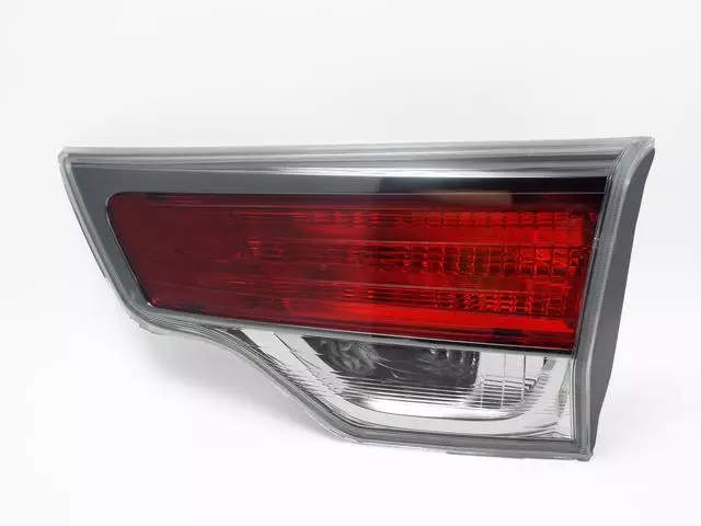 2014-2016 Toyota Highlander - Backup Lamp Assembly