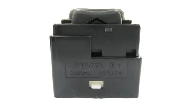 84810-17040 - Door Window Switch 2000-2005 Toyota MR2 Spyder
