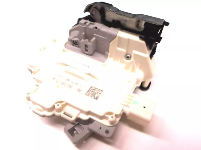 AudiA4 8kドアロックアクチュエーター リヤ 左側 8K0 839 015 Audi ドアロック アクチュエーター リア 左側 アウディ A4/S4
