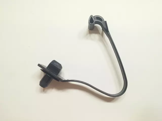 Windshield Pillar Trim Retainer