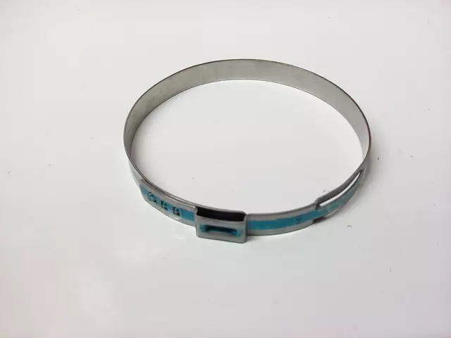 Rack and Pinion Bellows Clamp