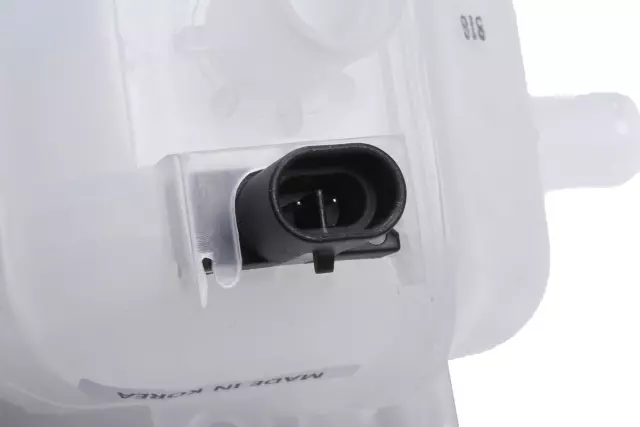 23378161 - OEM GM Reservoir Tank | GMPartsCenter.net | GM Parts Center