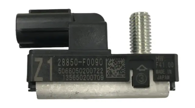 Genuine Official Toyota Battery Current Sensor part# 28850-F0090