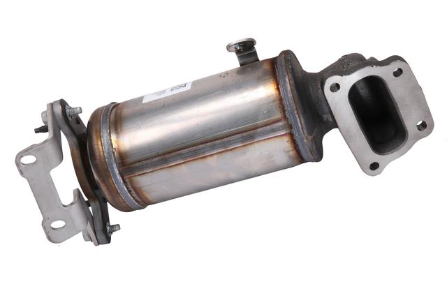 2016-2018 Chevrolet Spark 3-Way Catalytic Converter with Bracket, Studs ...