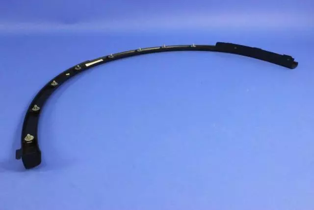 thumbnail image 2 of Front Right Fender Flare / Wheel Arch Trim For Dodge Durango 2011-2019 - Munirater 2 of 4