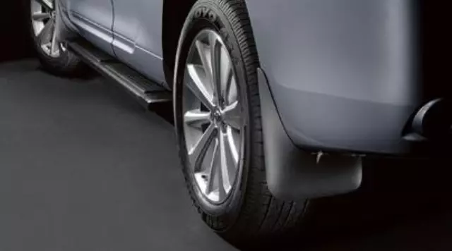 2008-2010 Toyota Highlander - Mud Guard