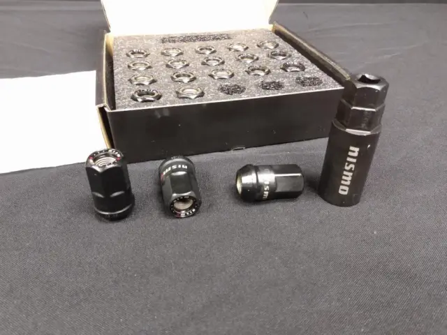 なるみ出品 Genuine NISMO OPEN ENDED LUG NUTS 12x1.25 (20 PC) - 40220-TUN01