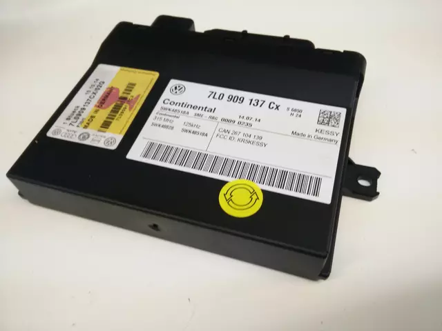 Control Module - Volkswagen (7L0909137C02G)