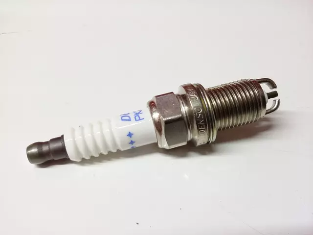 Spark Plug - Toyota (9091901194)