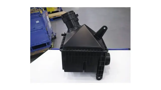 17700-07060 - Air Filter And Housing Assembly 1999-2004 Toyota