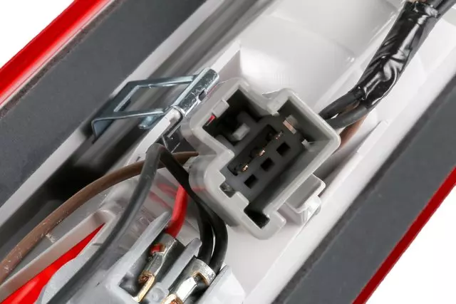 ACDelco 10333741 – Lampada Stop Centrale Alta (Terzo Stop) Originale GM, Ricambio Preciso E Facile Da Installare - copertina