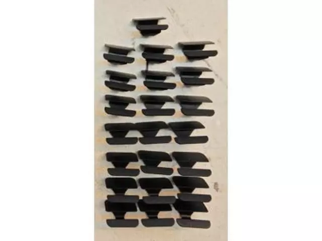 Insulator Retainer Clip