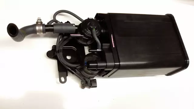 1999  1999 Lexus Vapor Canister 7774006093