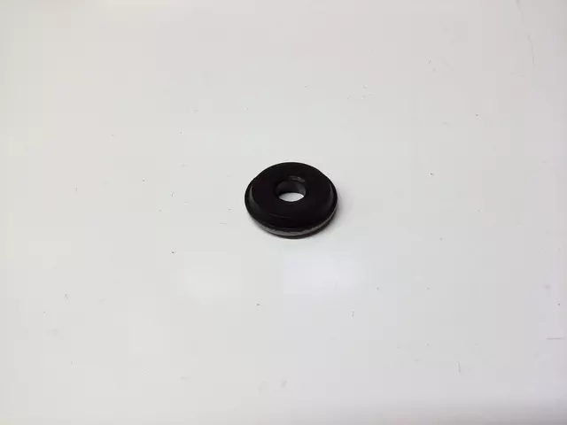 1990-2006 Lexus - Engine Valve Cover Grommet