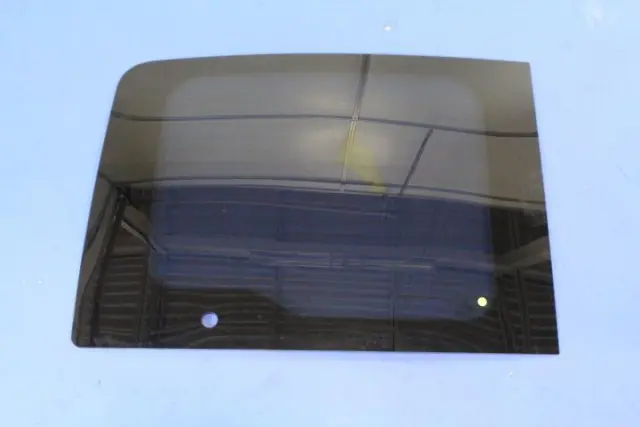 Rear Door Glass, Left