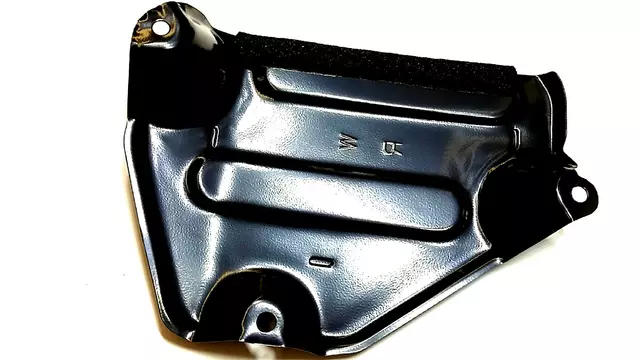 1995-1999 Subaru Legacy - Bumper Cover Bracket