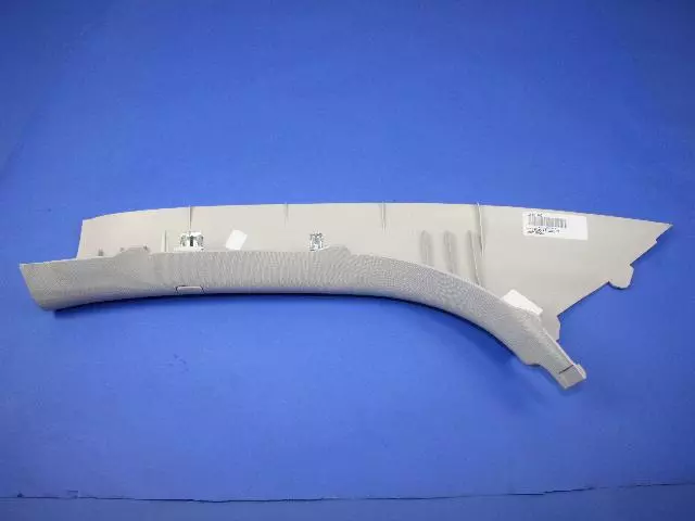 Windshield Garnish Molding, Right