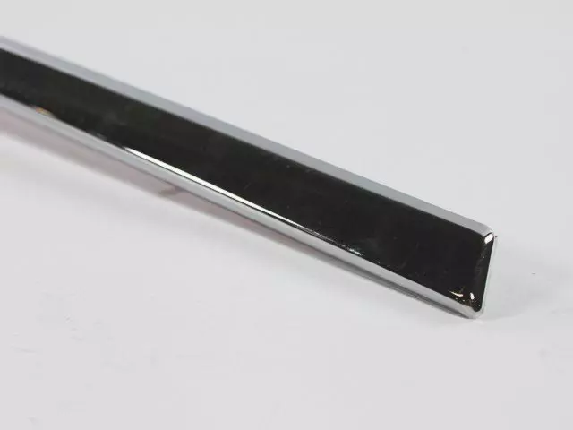 Sliding Door Molding, Right