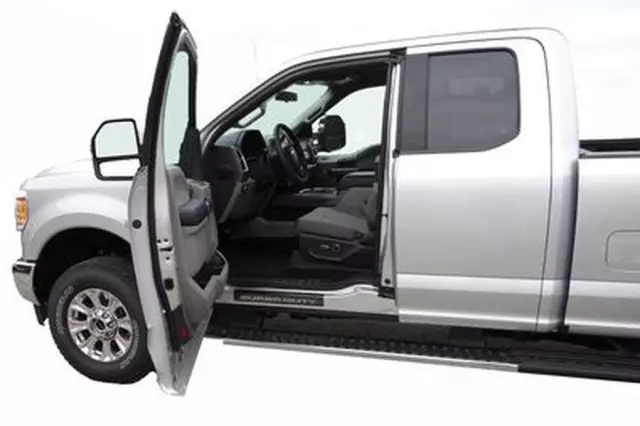 Door Sill Plates - Bright Chrome - Crew Cab