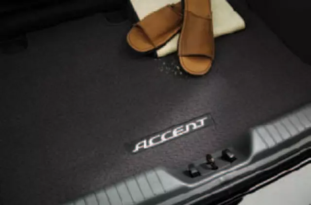 2007-2011 Hyundai Accent - Cargo Carpet Mat - 3 Door