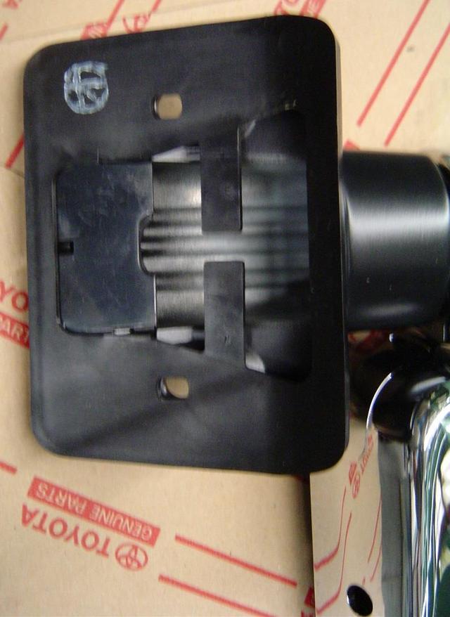 Toyota Genuine PT374-35052 Auto Dimming Mirror