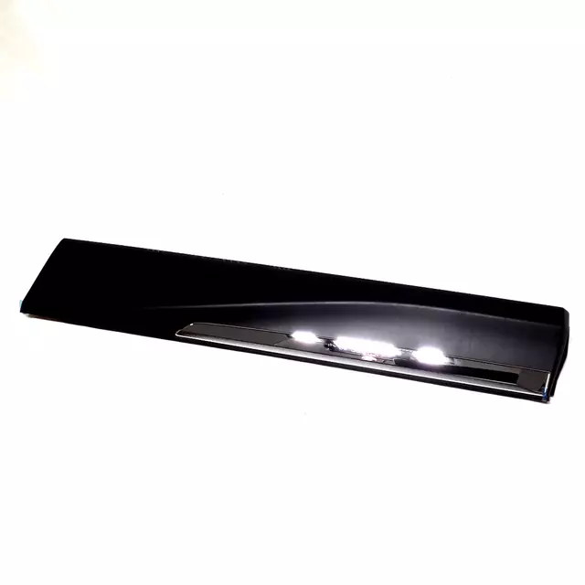 2015-2018 Subaru Forester - Molding