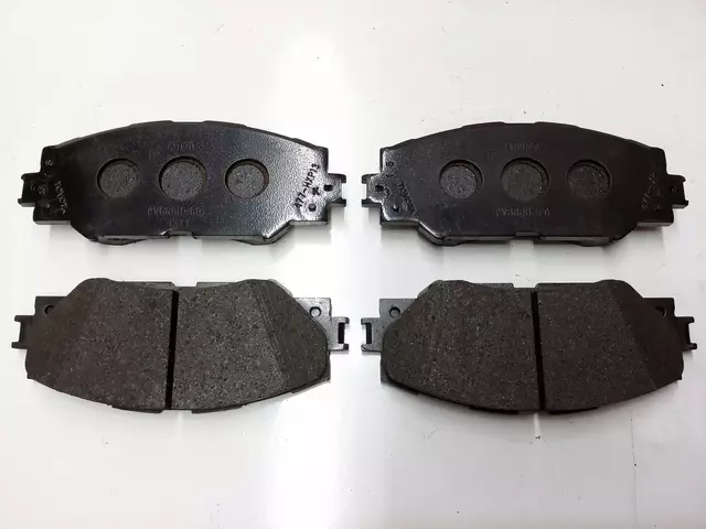Disc Brake Pad Set (Front)