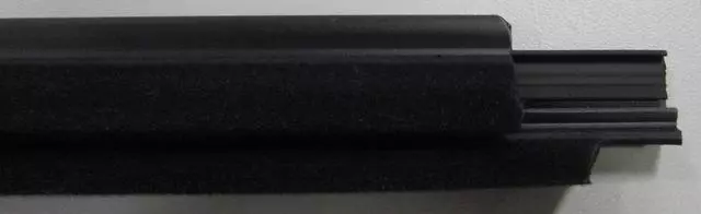 Door Window Belt Weatherstrip (Right, Front)