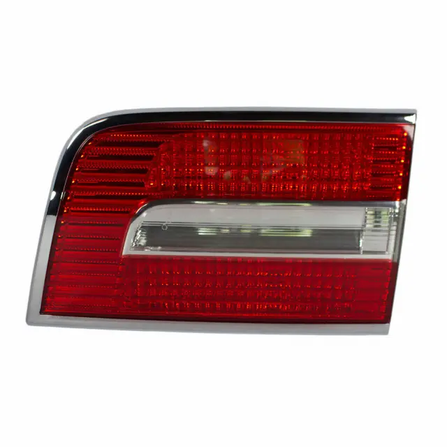 2007-2014 Lincoln Navigator Backup Lamp Assembly 8L7Z-13404-B