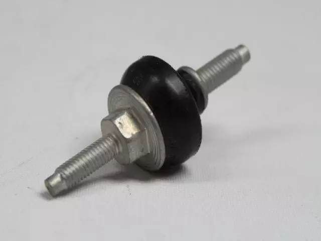 Cylinder Head Cover Isolator