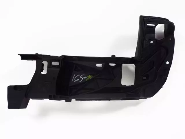 0401です。 Back-Bumper-Corner-Frame-52153