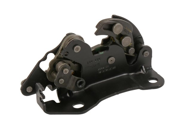 2007-2014 GM 3rd Row Seat Load Floor Latch 15804397 | GMPartsDirect.com