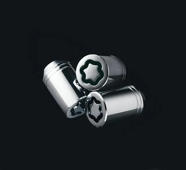 Apple - ゆん Apple Wired EarPods with Lightning Connector - Delivered In