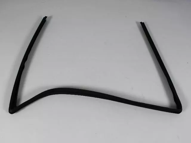 Front Door Glass Run Weatherstrip, Left